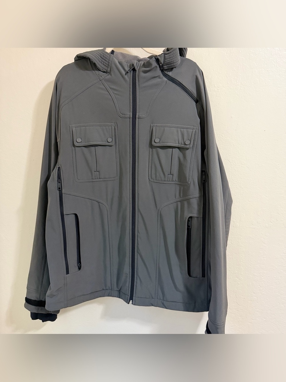 Lululemon Mens Softshell Hooded Utility Training Jacket Grey Size M